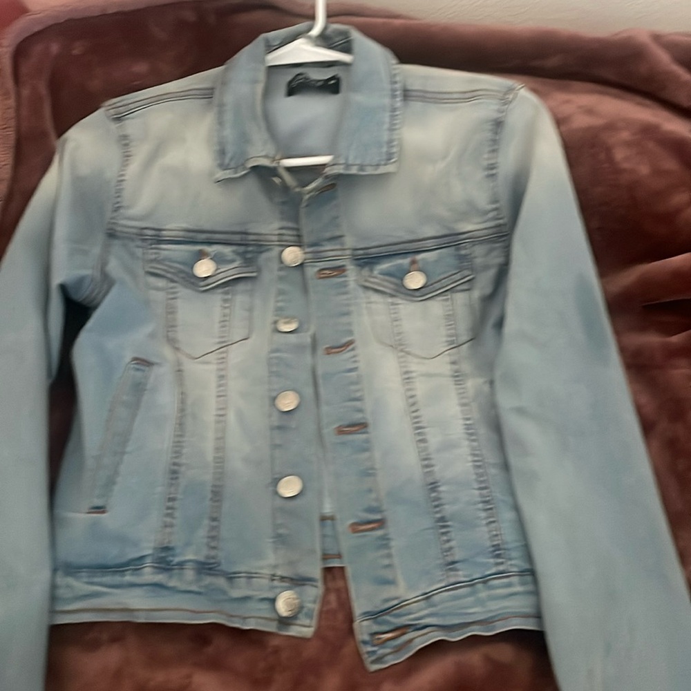 light blue dime stains going for the cheap i need it out